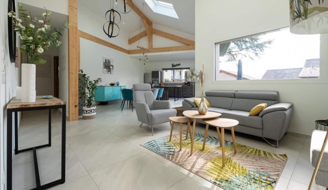 Detached house sleeps 6