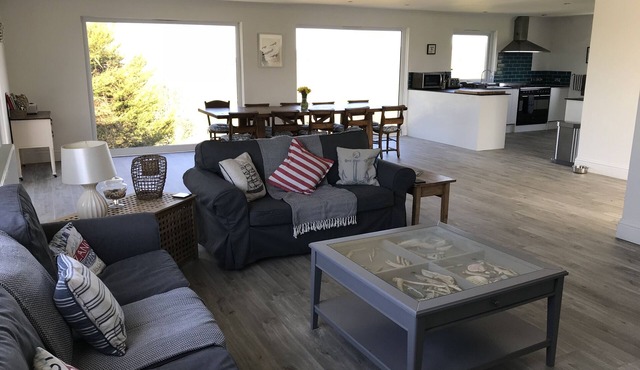 Detached House With Fabulous Sea Views