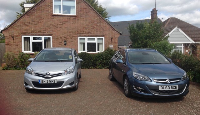 Detached House With Fully Enclosed Private Rear Garden