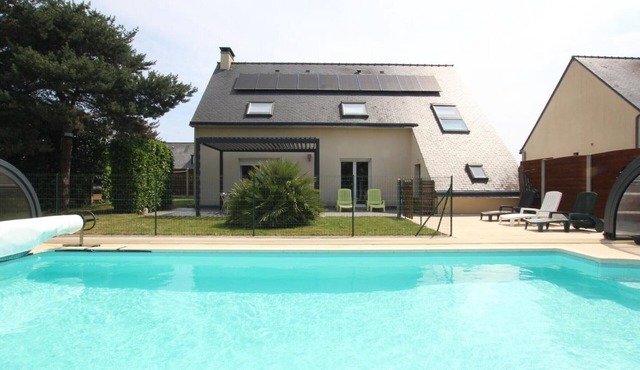Detached house with private garden near Mont-Saint-Michel