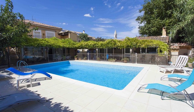 Detached house with private, fully secured swimming pool