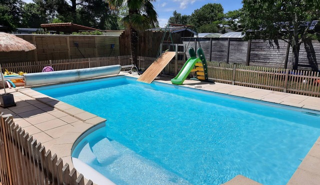 Detached house with swimming pool between Arcachon and Bordeaux (Cestas)