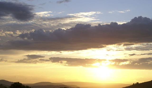 Detached property with panoramic views of the Luberon Natural Park