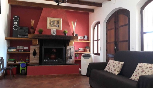 Detached villa with private pool and garden with outdoor games