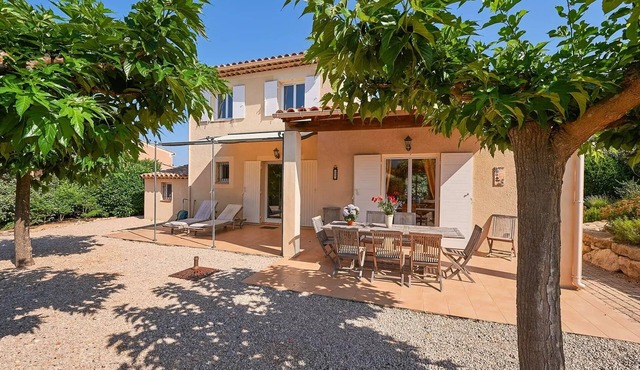 Detached villa 6 people, 2 bathrooms 6 people