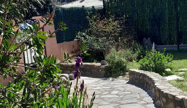 Detached villa, terrace, garden, parking