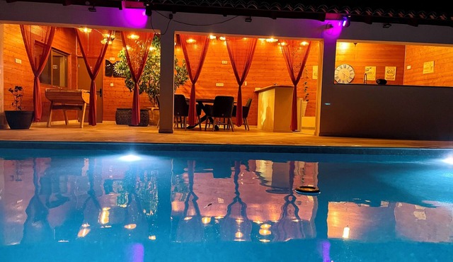 Detached villa with private pool in the heart of nature.