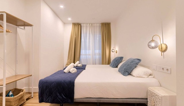Deustown apartments for 4