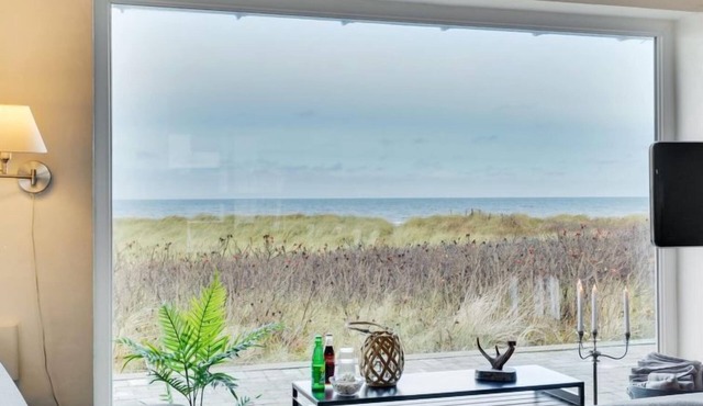 "Devis" - 50m from the sea by Interhome