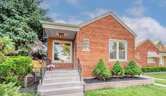 Devon House Summary: