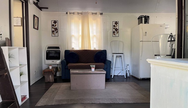 Dew's Cabin is just 10 minutes from Fort Smith, Arkansas.