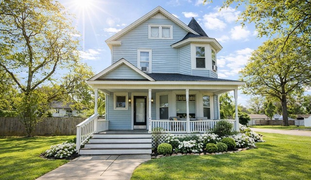 Dexter Homestead. Very Cozy & NEW Remodel !