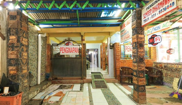 Dharmawati Homestay Syariah at Terminal Purabaya