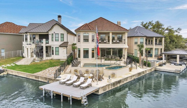 Diagonal Dreams Lake House | Concierge Services