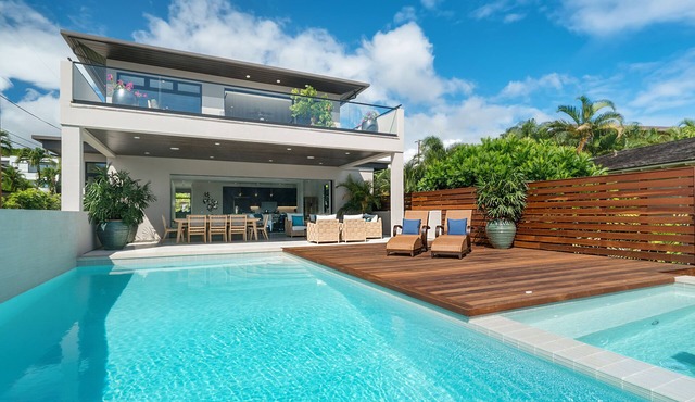 Diamond Head Grandeur by Gather: Luxury Villa w/Ocean View & Private Pool