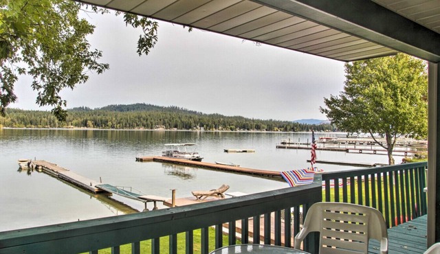 Diamond Lake Retreat w Private Beach & Dock!