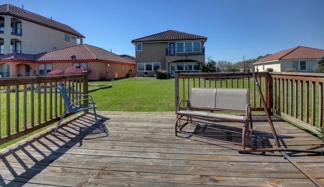 Dickinson Home w/PatioGrill - Galveston