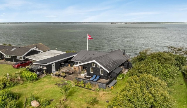 "Diderik" - 20m to the fjord by Interhome