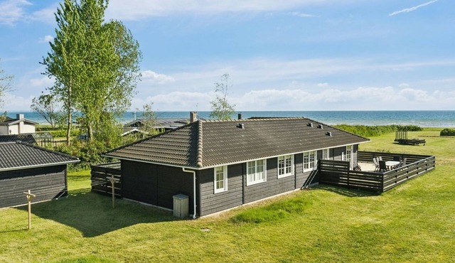 "Dietke" - 85m from the sea by Interhome