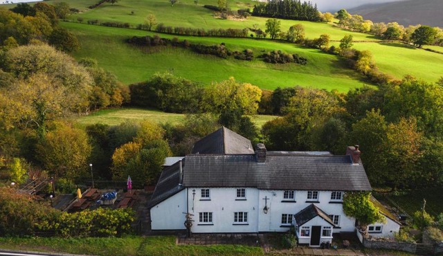Dinas Castle Inn (The Dragons Back)