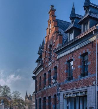Diner, Nuitée, Petit Déjeuner dans Maison d'Arts