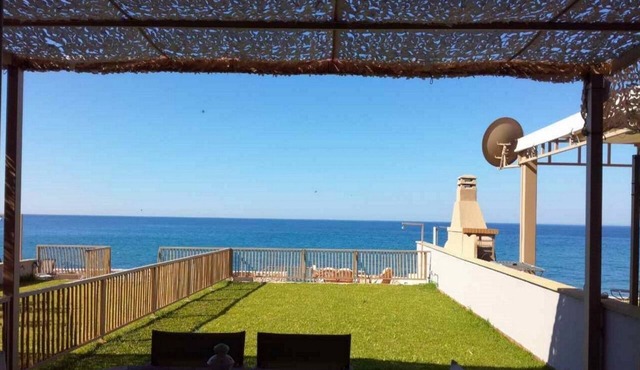 Dip in the Blue - 2 (Holiday home by the sea)