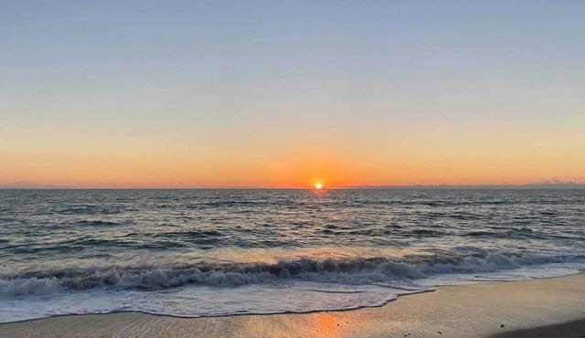 Direct Beach Access & View: Satellite Beach Condo!