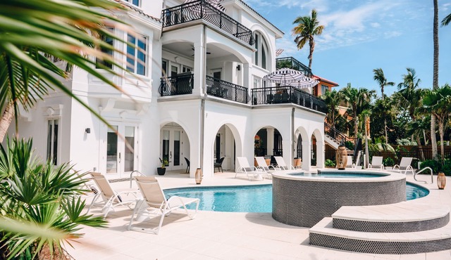 Direct Beachfront Villa Sea Palms Estate Captiva - March weeks still available!