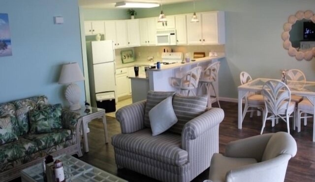 Direct Canal Front w/Boat Tie up in the Highly sought after Montego Bay Community, Pools, Tennis !