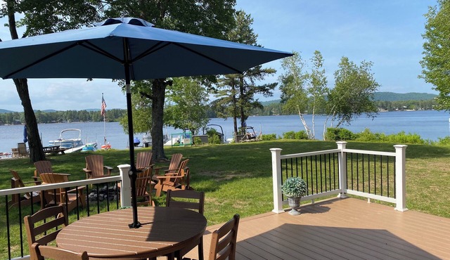 Direct Lakefront Retreat/Prime Summer Weeks/Mountain Views/Private Dock