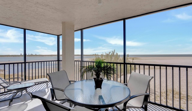 Direct Ocean Front Dream Vacation 2B/2B Condo At Carlos Pointe Beach Club! Corner Unit! Heated Pool! Southern Tip of Island!