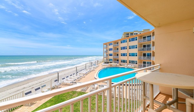 Direct Oceanfront Condo with Extra-Large Balcony & Panoramic Views! 🌊