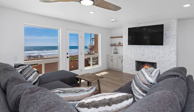 Direct Oceanfront 2 Bedroom 2 Bathroom on the 1st Floor