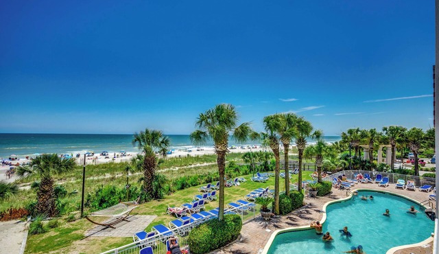 Direct Oceanfront 2-bedroom Condo! Walking distance to Boardwalk