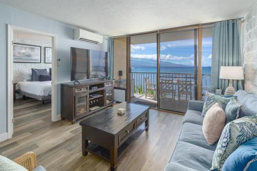 Direct Oceanfront—Fully remodeled—Sleeps 6