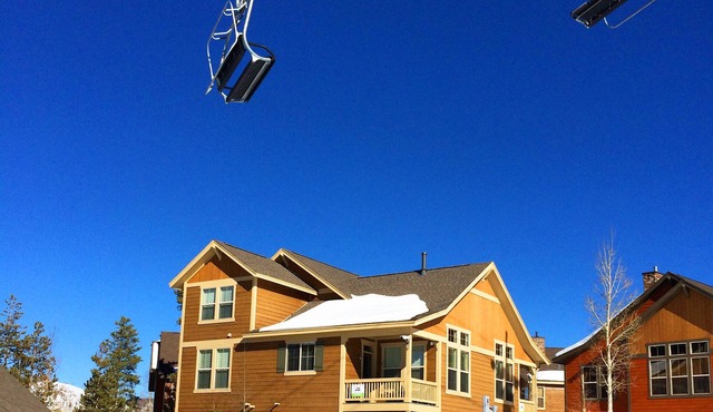 Direct Ski-in Ski-out at Granby Ranch, Private Hot Tub, Mountain Views