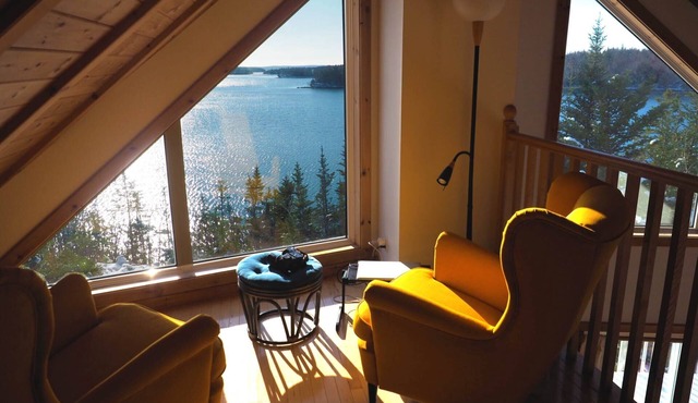 DIRECTLY BY THE SEA with fantastic panoramic views and private beach + jetty