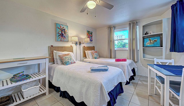 Directly on the Gulf - Unit 15 - Efficiency - Second Floor - Sleeps 2