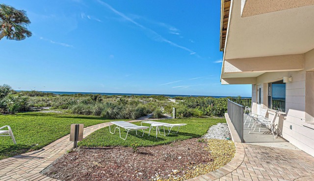 Directly on the Gulf - Unit 1 - 3 Bedroom - Ground Floor - Sleeps 6
