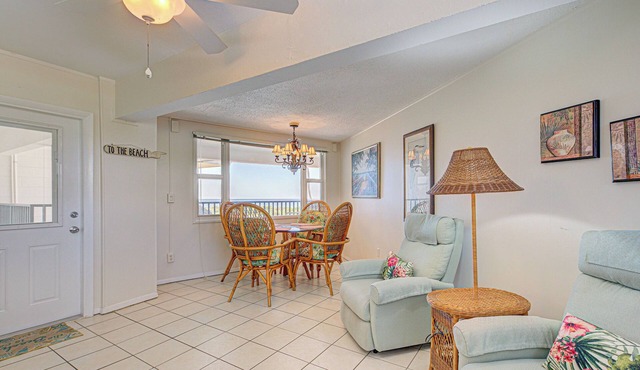 Directly on the Gulf - Unit 16 - 1 Bedroom - Second Floor - Sleeps 4