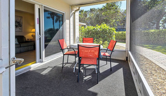 Directly on the Gulf - Unit 10 - 1 Bedroom - Ground Floor - Sleeps up to 3