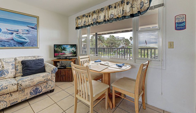 Directly on the Gulf - Unit 12 - 1 Bedroom - Second Floor - Sleeps up to 5