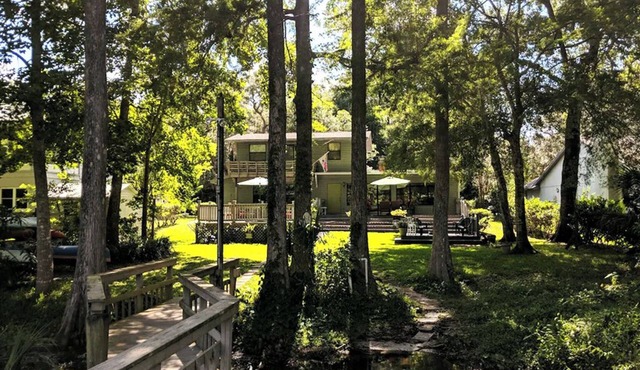 Directly on the Rainbow River/Multi-Night Discounts/Off Season Comp Days