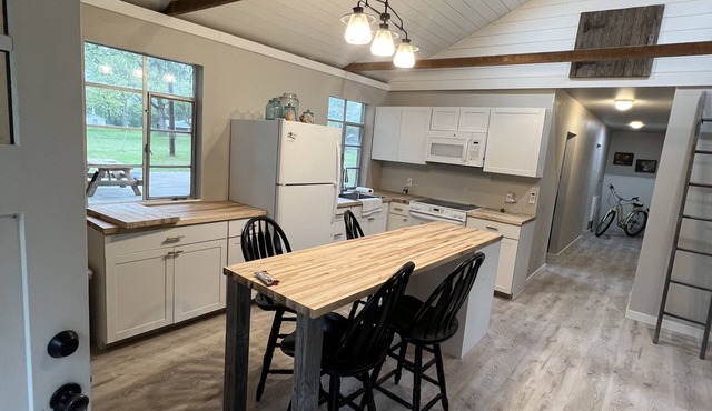 Directly on the White Pine Trail. Sleep 6, 3 bedrooms, and Full Bath.