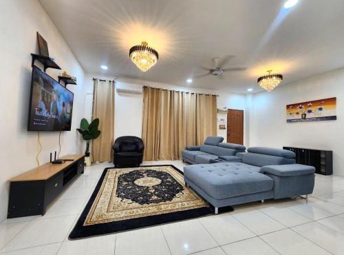 Dirgahayu Homestay I Rajawali