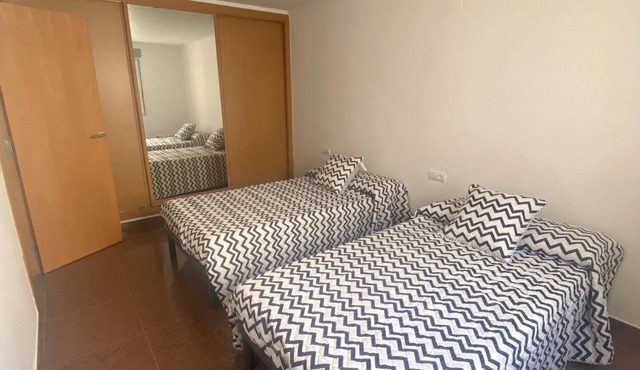 Disconnect and Relax: Ideal Beach House for Families.