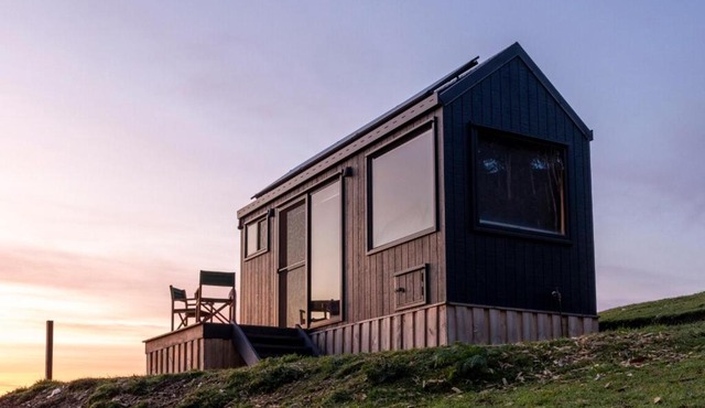 Disconnect in a Private Nature Cabin - Luen