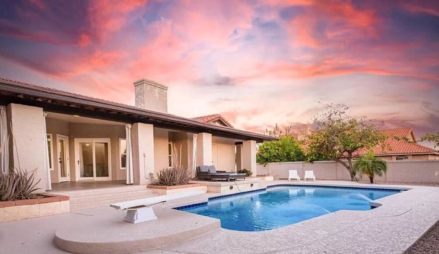 Discount! Luxe Oasis w/Pool & Mini-Golf, Game Rm