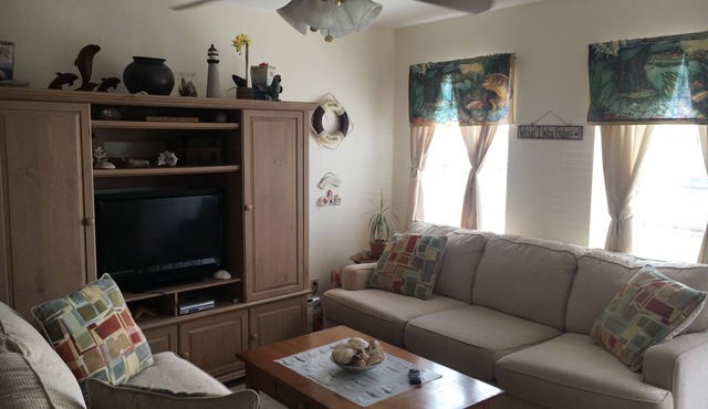 Discounted 30 Day Minimum Stay. 2bd. 2bth. Private 2nd floor Condo & balconies.