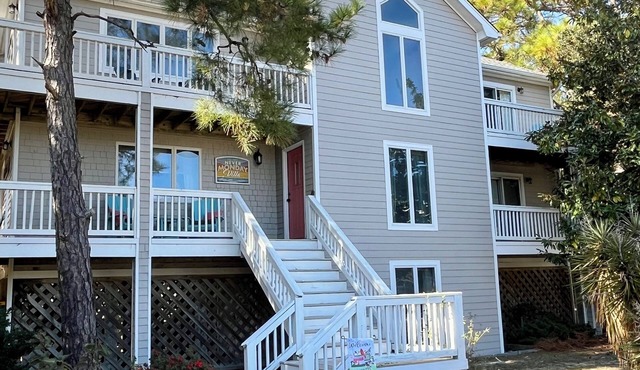 Discounted! May 31-June 7th - Semi sound front, close to beach
